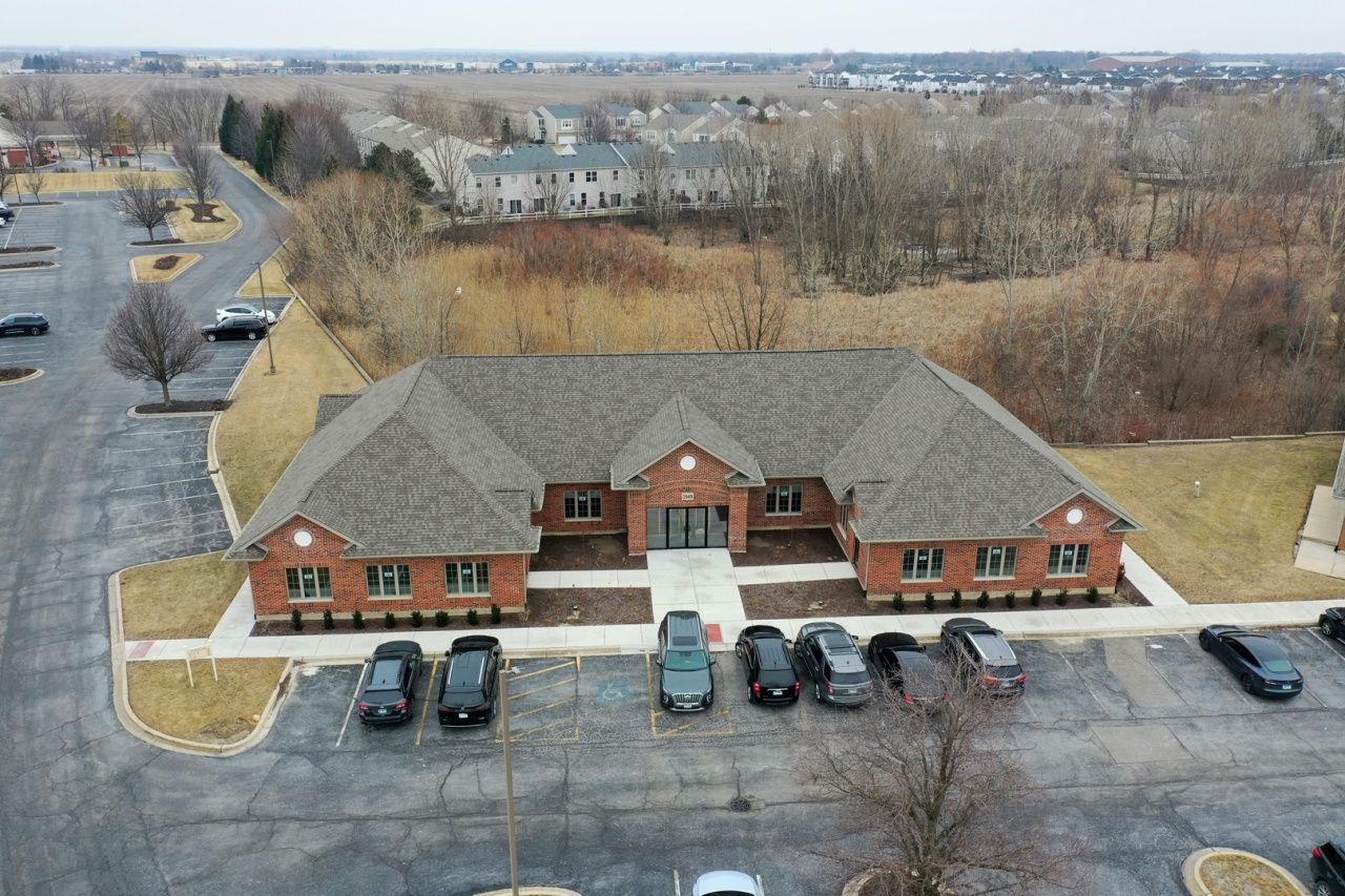 3949 75th Street, Aurora, IL 60504