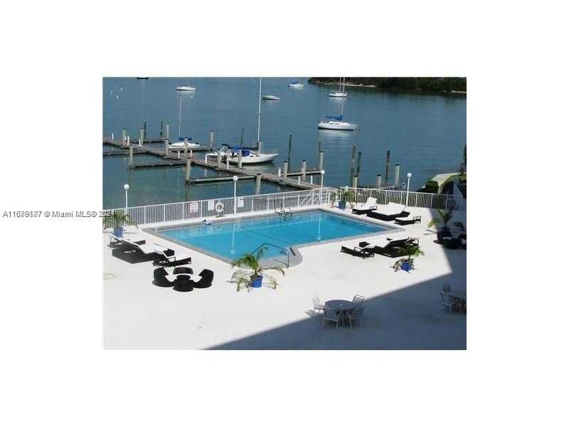 7904 West Dr, Unit 514, North Bay Village, FL 33141 Photo