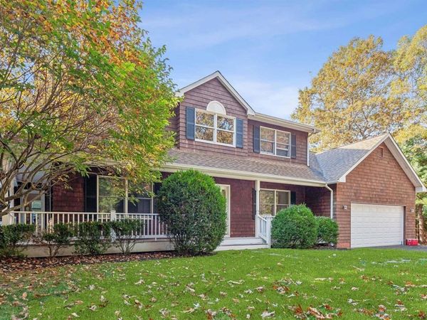 67 Straight Path, Southampton, NY 11968