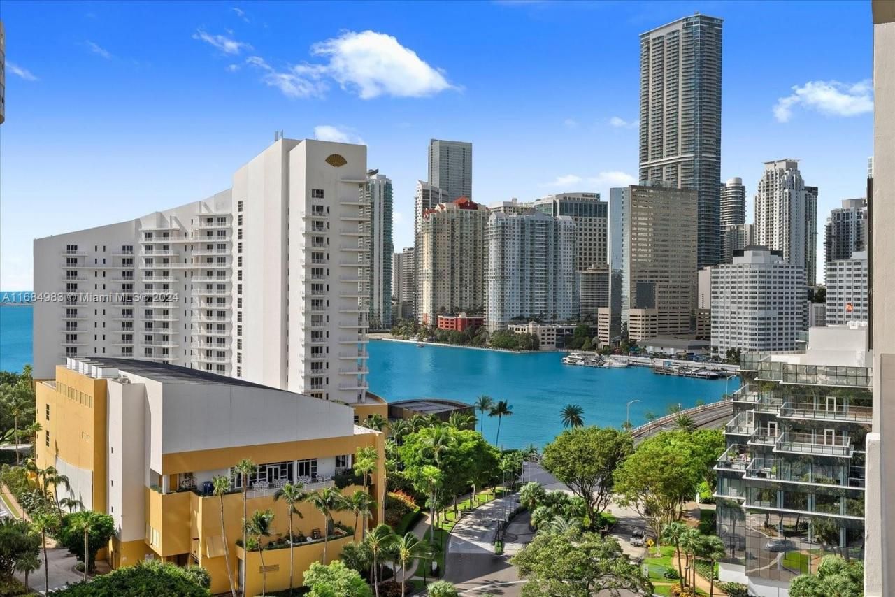 520 Brickell Key Dr, Unit A1513, Miami, FL 33131 Photo