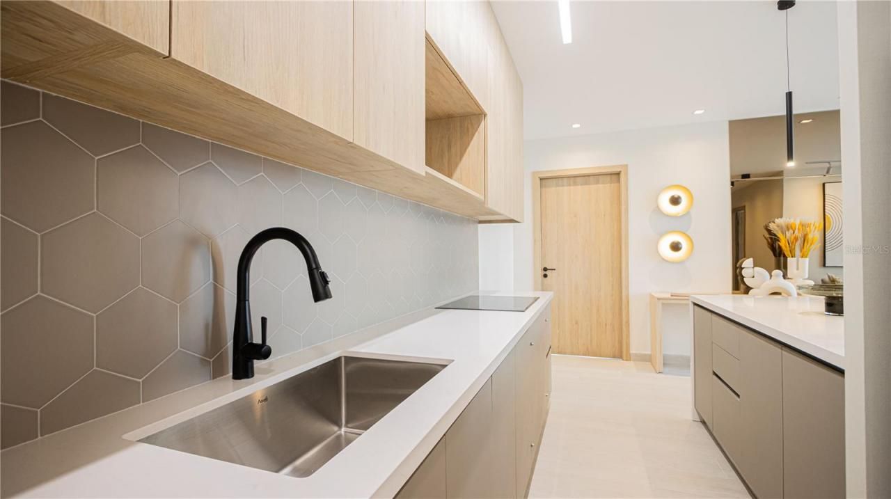 2g6h+8f3, Unit 901, Panama City, FL 00000 Photo