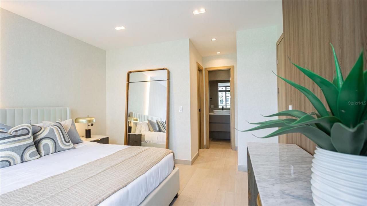 2g6h+8f3, Unit 901, Panama City, FL 00000 Photo