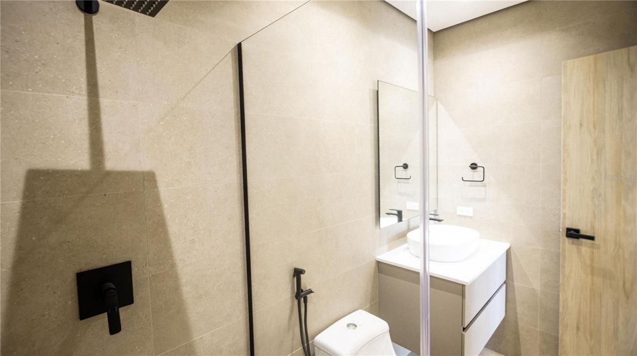 2g6h+8f3, Unit 901, Panama City, FL 00000 Photo