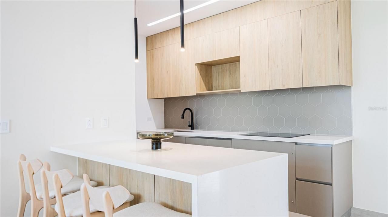 2g6h+8f3, Unit 901, Panama City, FL 00000 Photo