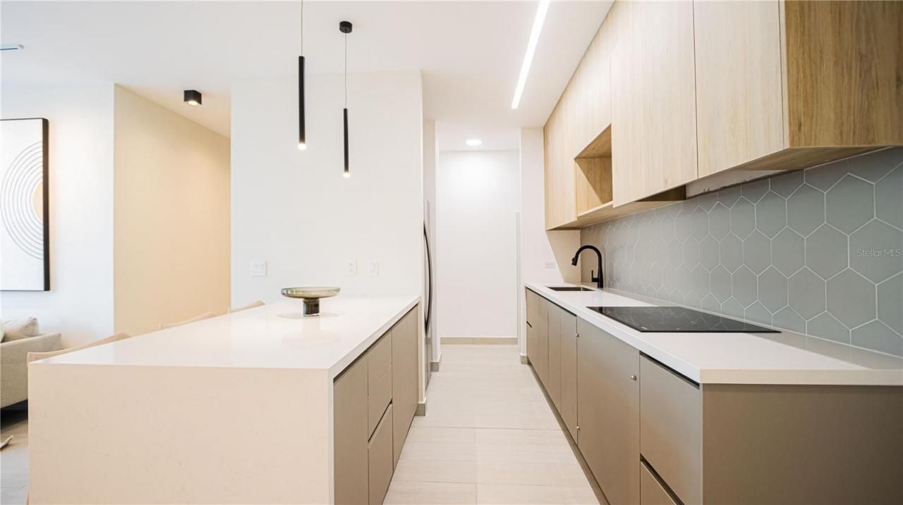 2g6h+8f3, Unit 901, Panama City, FL 00000 Photo