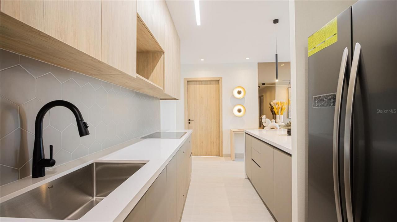 2g6h+8f3, Unit 901, Panama City, FL 00000 Photo