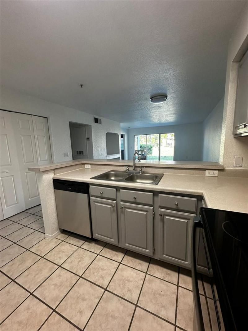 14013 Fairway Island Drive, Unit 415, Orlando, FL 32837 Photo