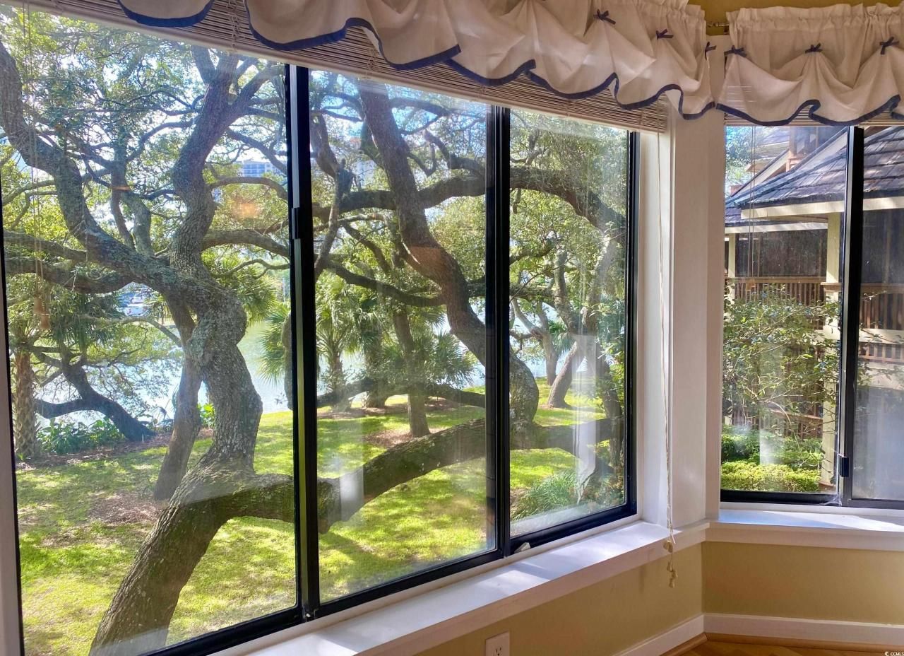 410 Melrose Pl. Photo 22