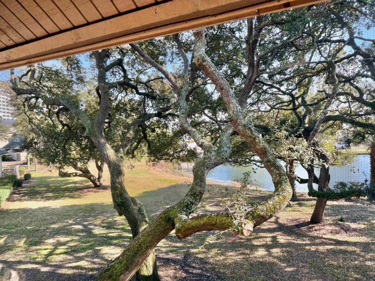 410 Melrose Pl. Photo 31