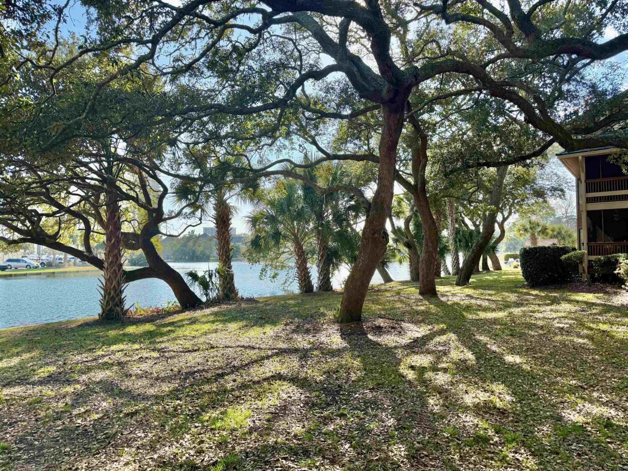 410 Melrose Pl. Photo 32