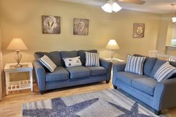 410 Melrose Pl. photo 4