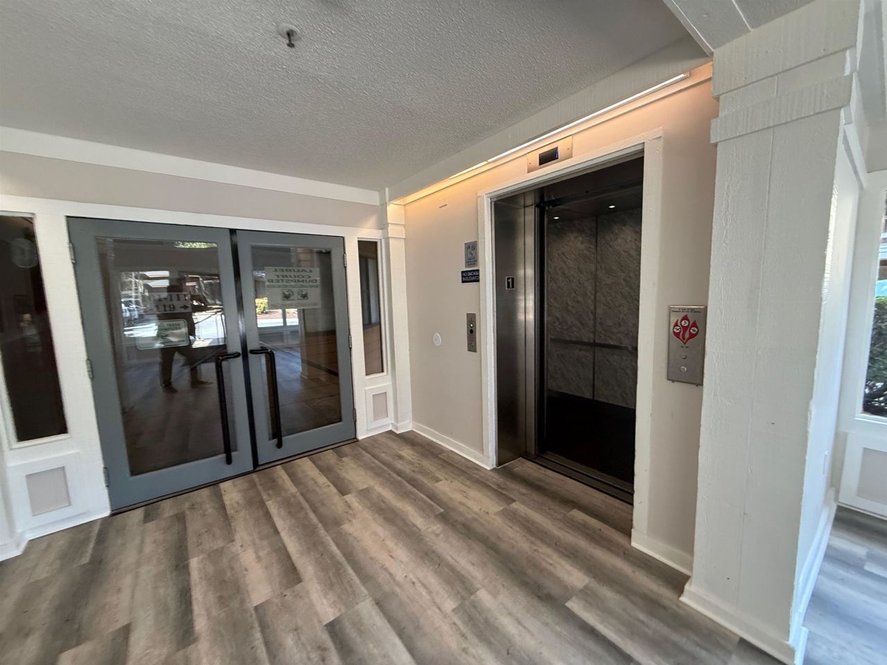 410 Melrose Pl. Photo 52