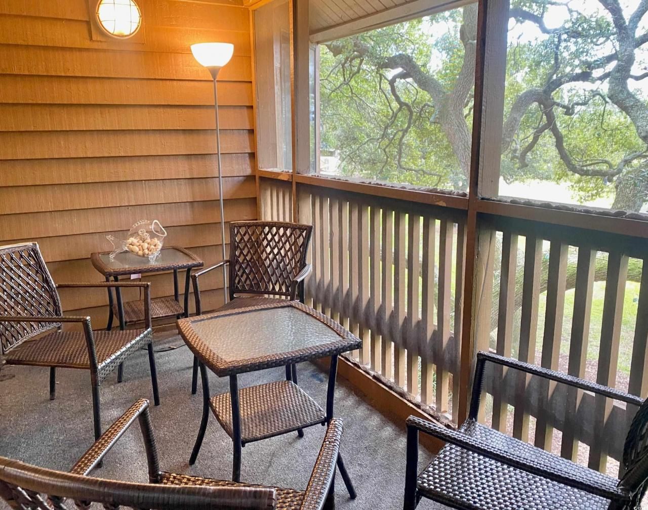 410 Melrose Pl. Photo 9