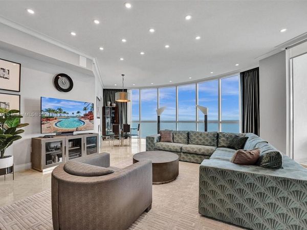 18101 Collins Ave, Unit 3409, Sunny Isles Beach, FL 33160