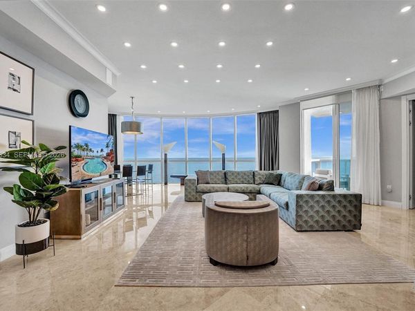 18101 Collins Ave, Unit 3409, Sunny Isles Beach, FL 33160