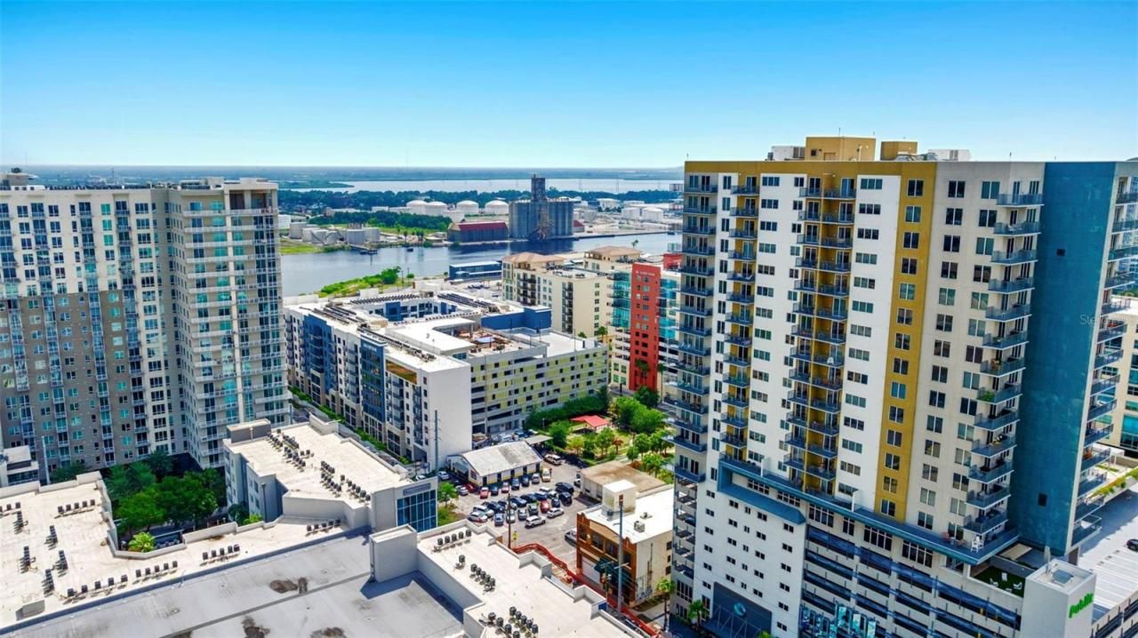 1121 E Twiggs Street, Tampa, FL 33602 Photo