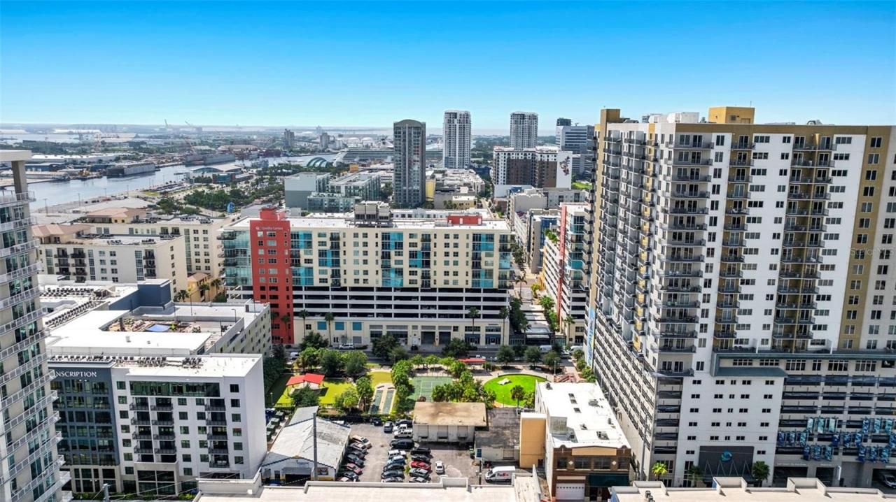 1121 E Twiggs Street, Tampa, FL 33602 Photo