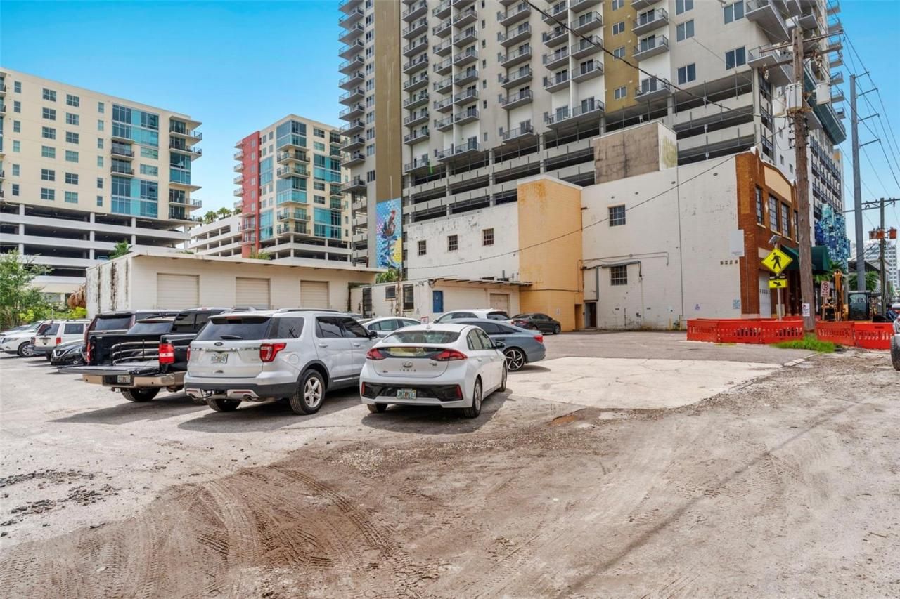 1121 E Twiggs Street, Tampa, FL 33602 Photo