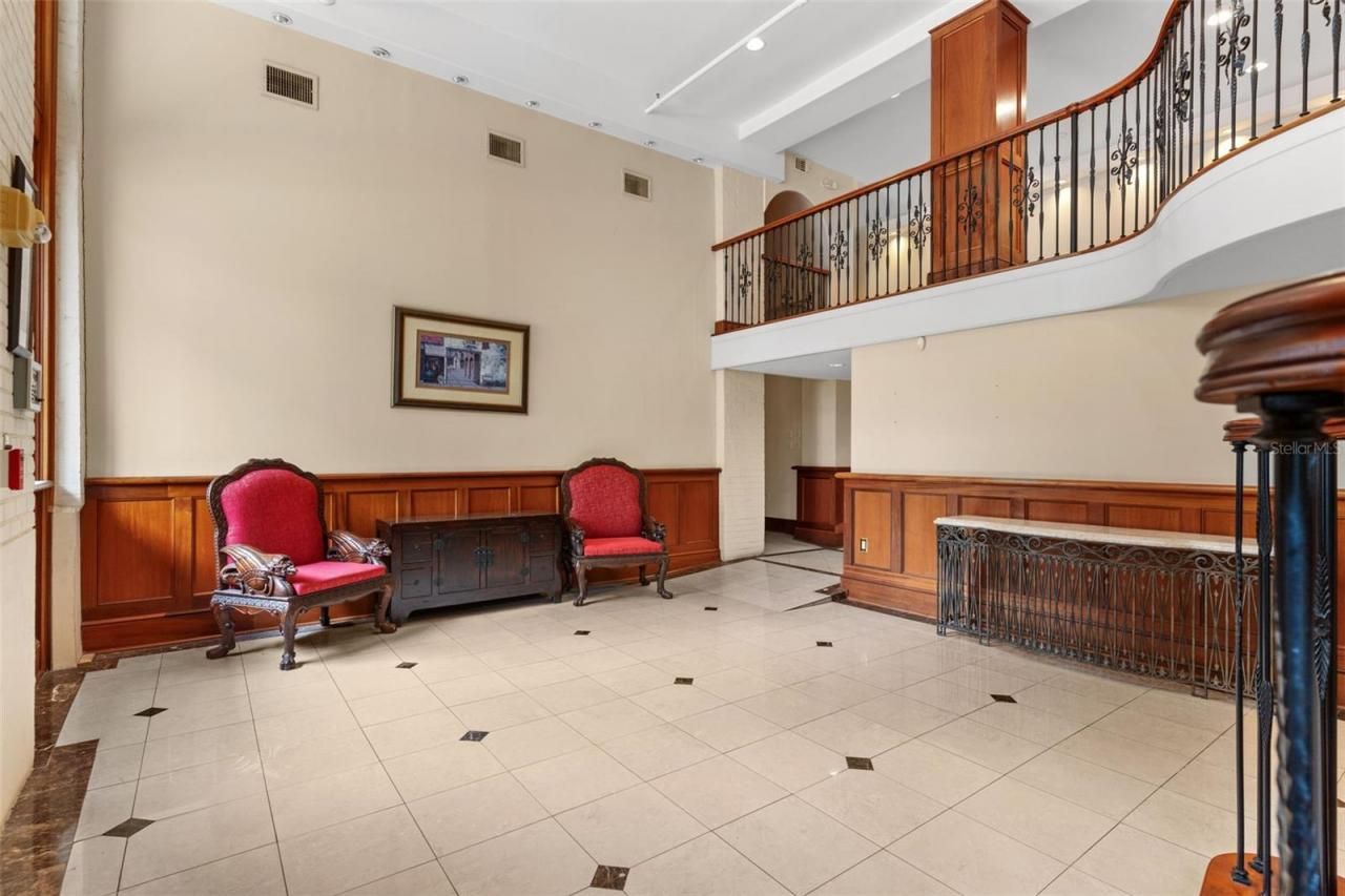 1121 E Twiggs Street, Tampa, FL 33602 Photo