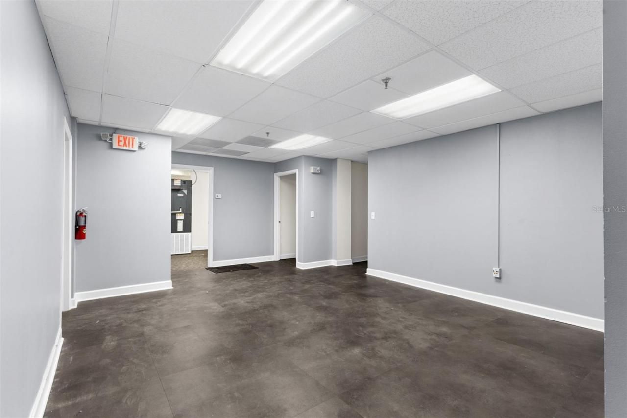 1121 E Twiggs Street, Tampa, FL 33602 Photo