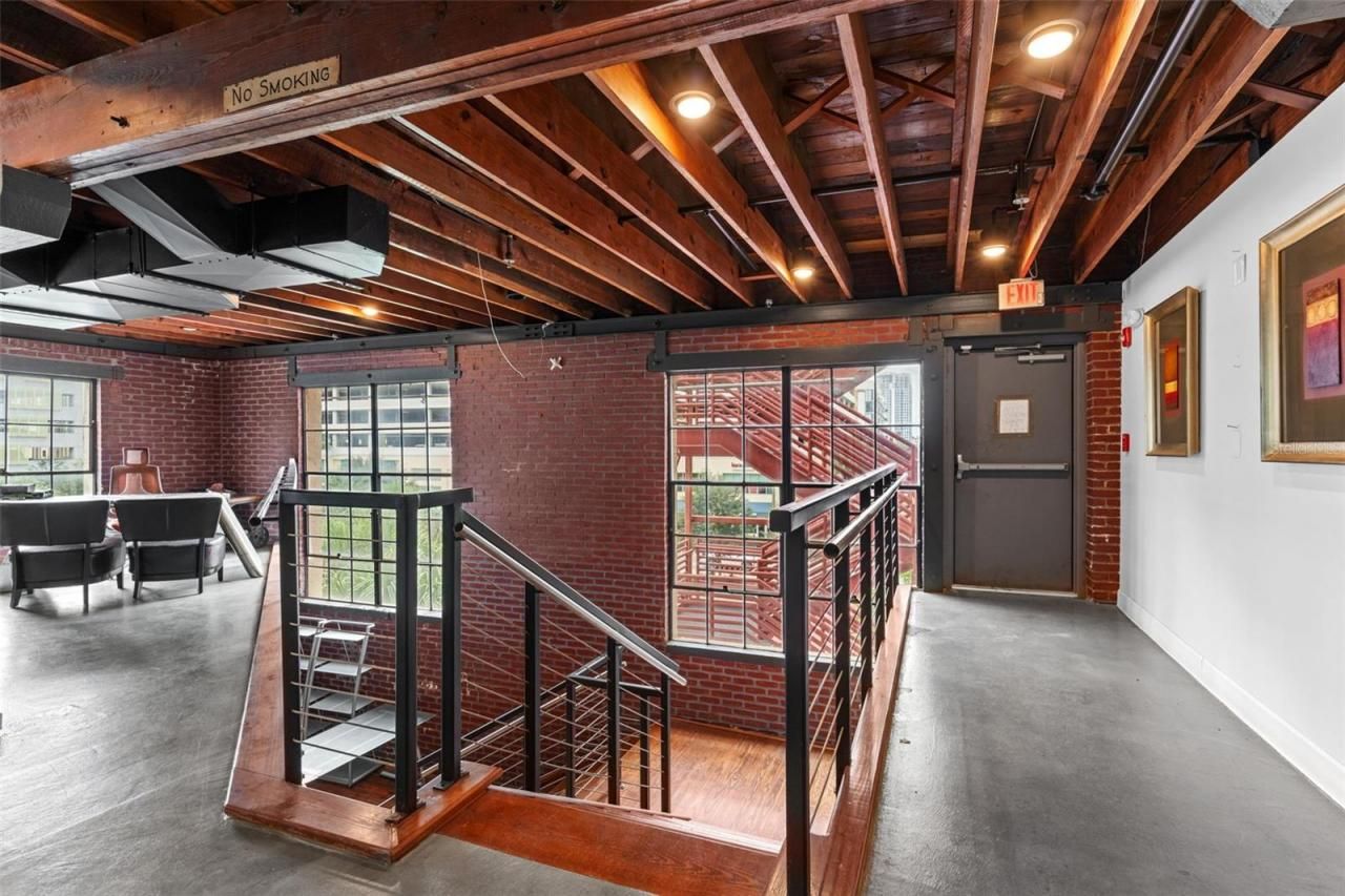 1121 E Twiggs Street, Tampa, FL 33602 Photo