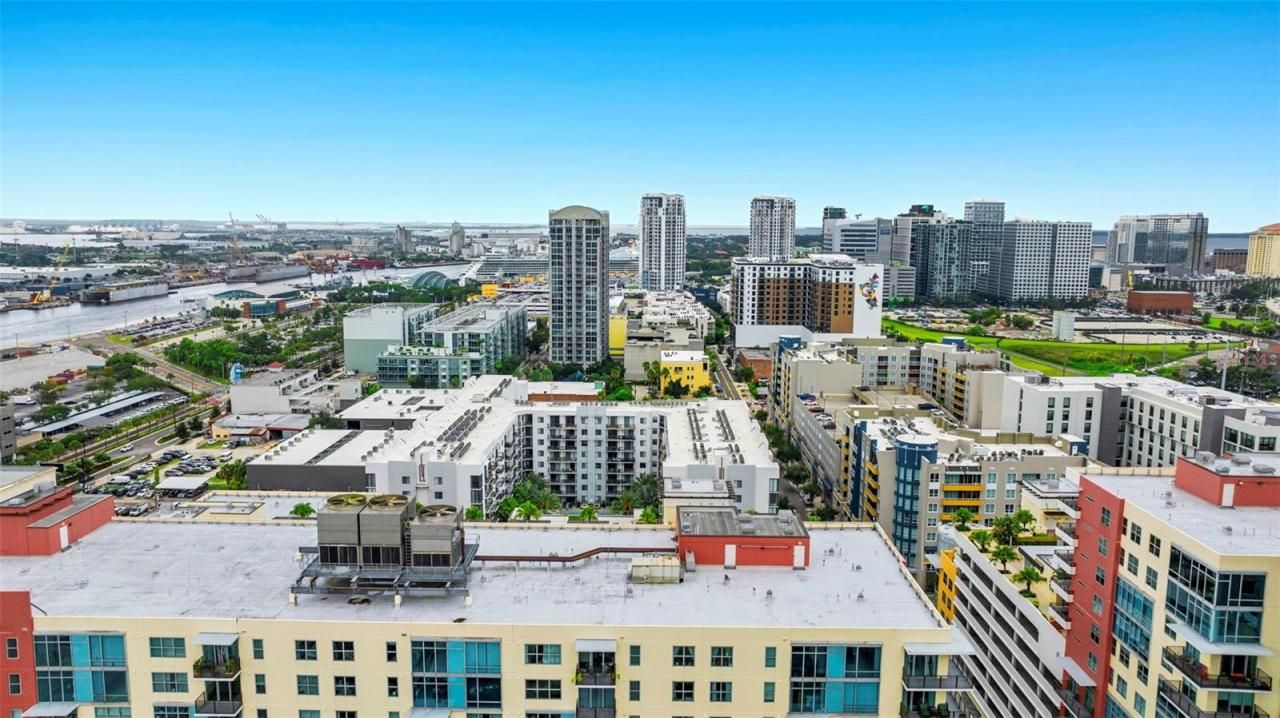 1121 E Twiggs Street, Tampa, FL 33602 Photo