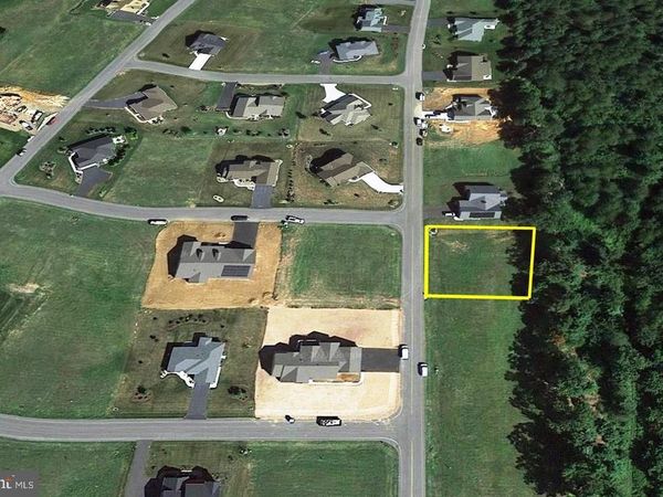 7023 ST ANNES DRIVE, FAYETTEVILLE, PA 17222