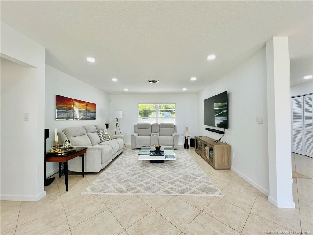 12845 S Indian River Drive, Jensen Beach, FL 34957 Photo