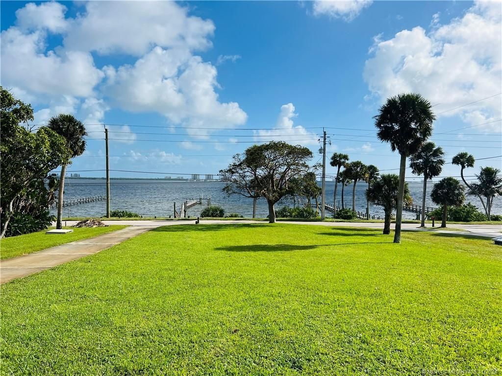 12845 S Indian River Drive, Jensen Beach, FL 34957 Photo