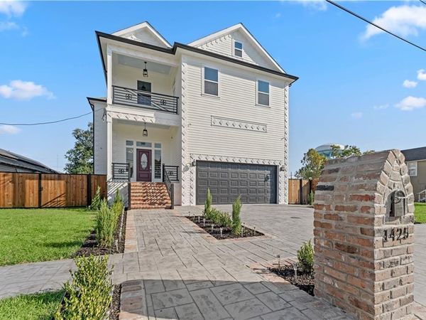 1425 ANGELA Street, Arabi, LA 70032