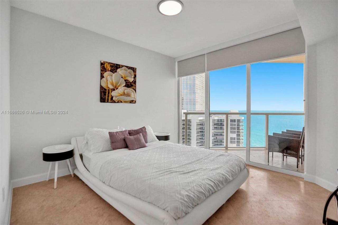 16699 Collins Av, Unit 3105, Sunny Isles Beach, FL 33160 Photo