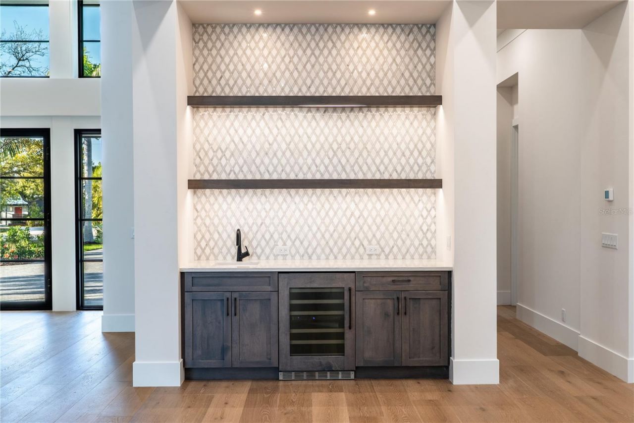 1802 Field Road, Sarasota, FL 34231 Photo