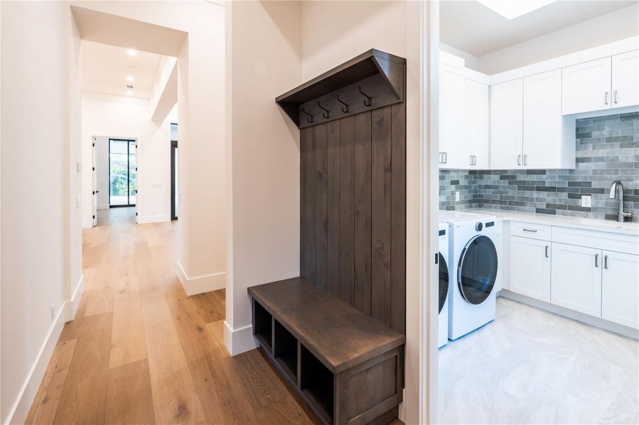 1802 Field Road, Sarasota, FL 34231 Photo