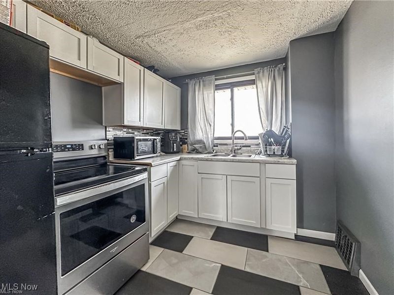 3120 Albrecht Avenue, Akron, OH 44312 Photo 13