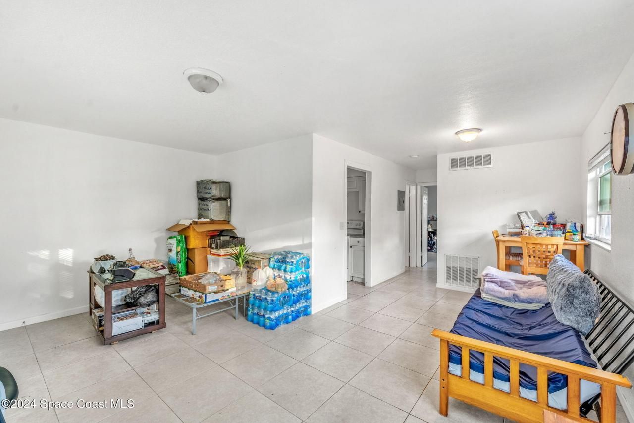 89 NW Irwin Avenue, Melbourne, FL 32904 Photo