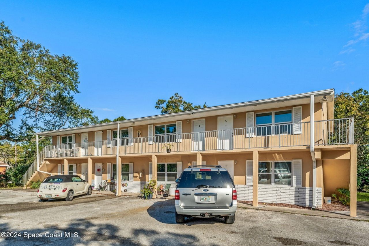 89 NW Irwin Avenue, Melbourne, FL 32904 Photo