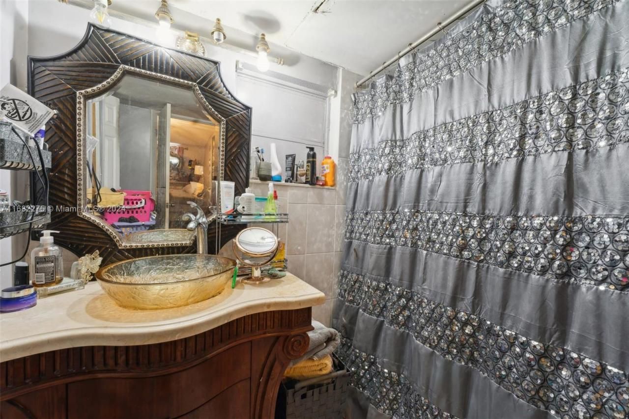 Please Call For Address, Miami, FL 33150 Photo