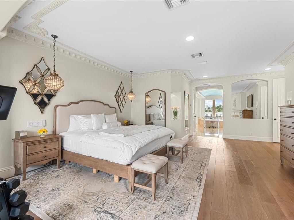 3030 NE 45th Street, Fort Lauderdale, FL 33308 Photo