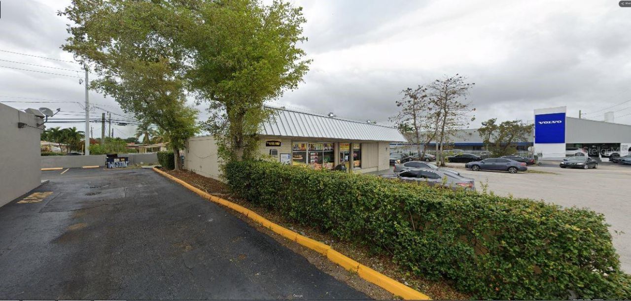19301 NW 2nd Avenue, Miami, FL 33169 Photo