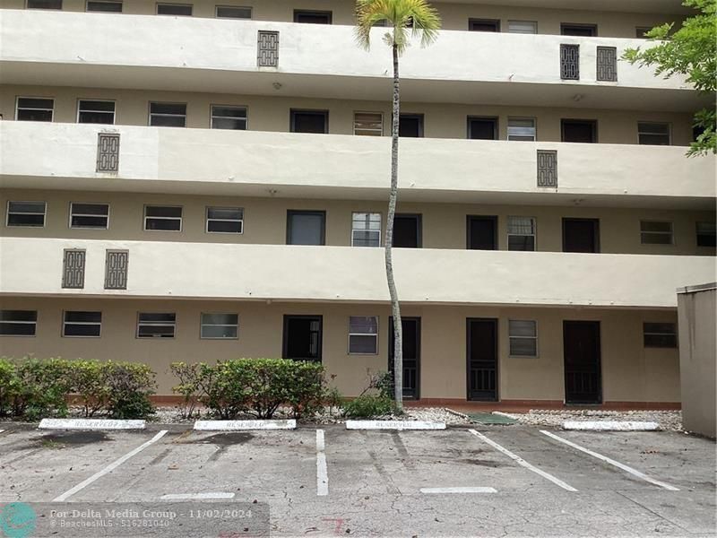 1710 NE 191st Street, Miami, FL 33179 Photo