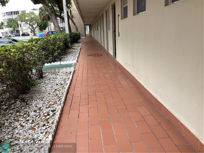 1710 NE 191st Street, Miami, FL 33179 Photo