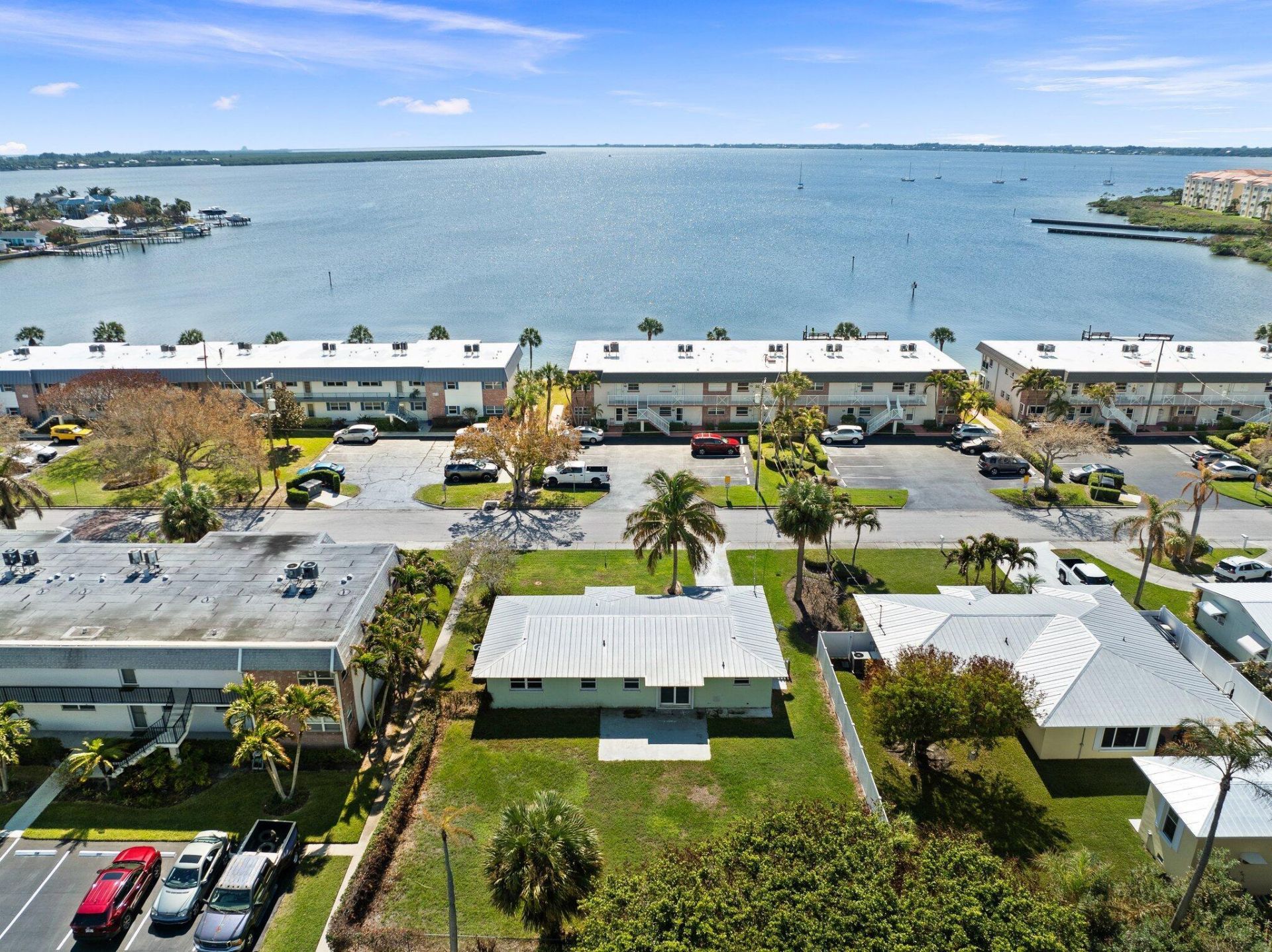 1154 Bayshore Drive, Fort Pierce, FL 34949 Photo