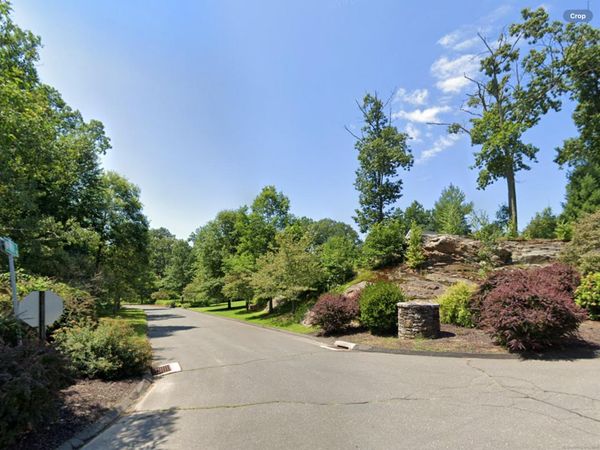 6 Vona, Newtown, CT 06470