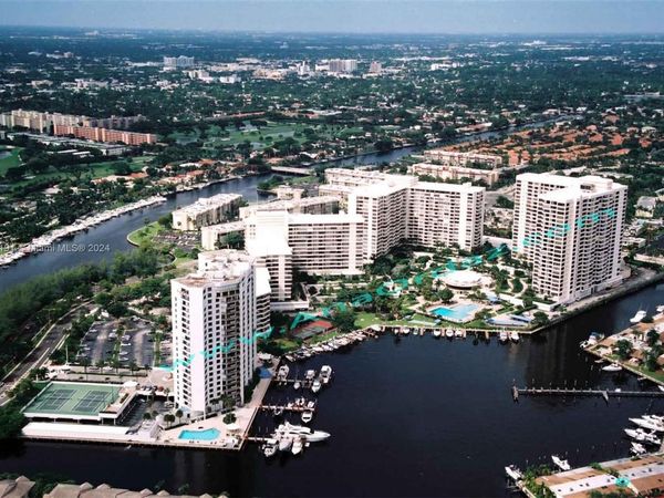600 THREE ISLANDS BLVD, Unit 1716, Hallandale Beach, FL 33009