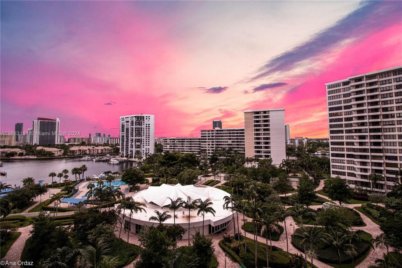 600 Three Islands Blvd, Unit 1716, Hallandale Beach, FL 33009 Photo