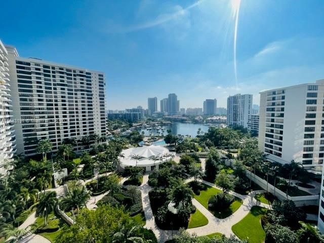 600 Three Islands Blvd, Unit 1716, Hallandale Beach, FL 33009 Photo