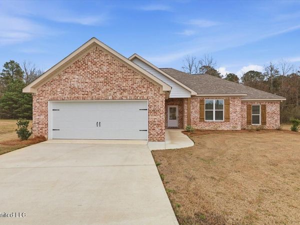 213 Dolly Lane, Magee, MS 39111