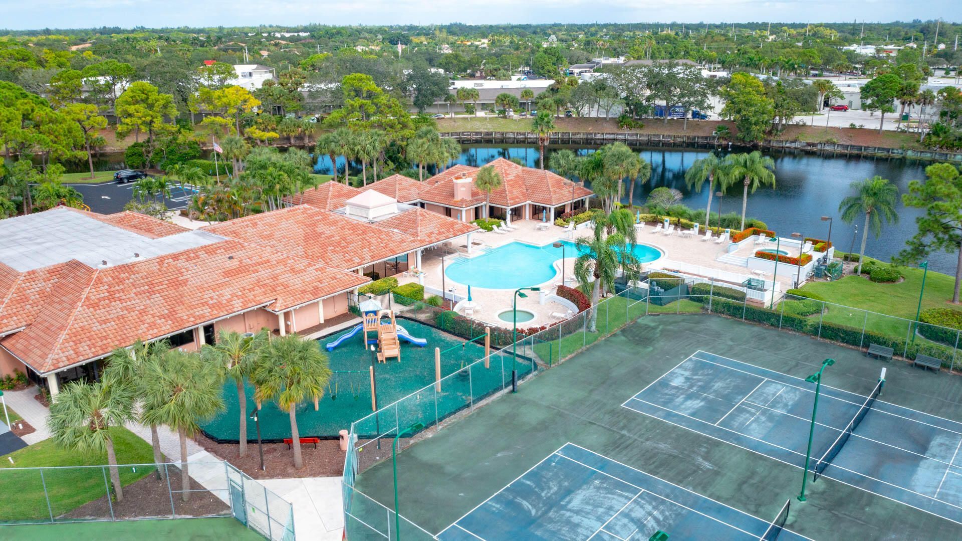 405 Harbour Pointe Way, Greenacres, FL 33413 Photo