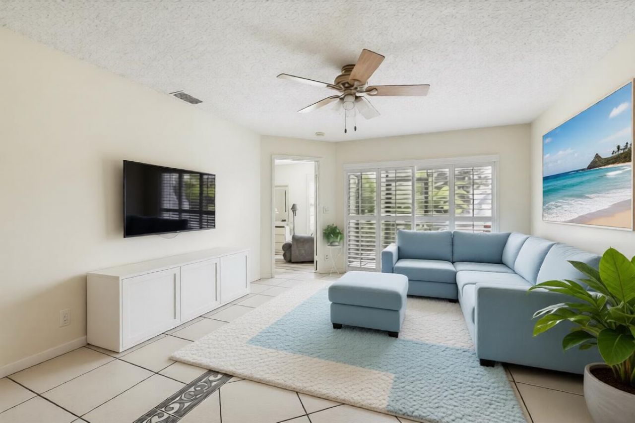 405 Harbour Pointe Way, Greenacres, FL 33413 Photo