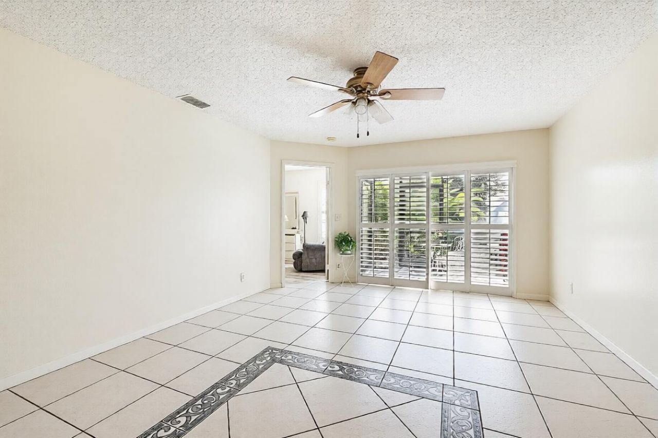 405 Harbour Pointe Way, Greenacres, FL 33413 Photo